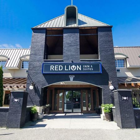 Red Lion Inn & Suites أبوتسفورد المظهر الخارجي الصورة
