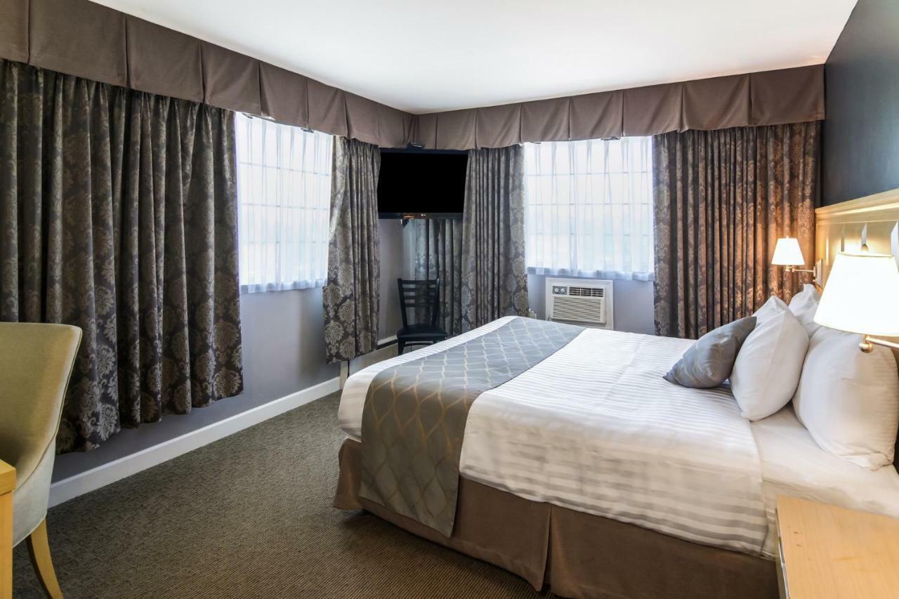 Red Lion Inn & Suites أبوتسفورد المظهر الخارجي الصورة