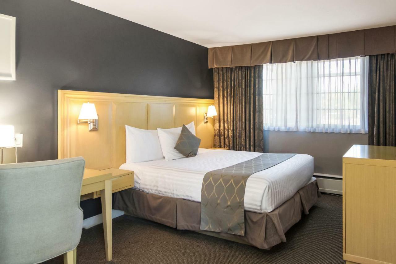 Red Lion Inn & Suites أبوتسفورد المظهر الخارجي الصورة